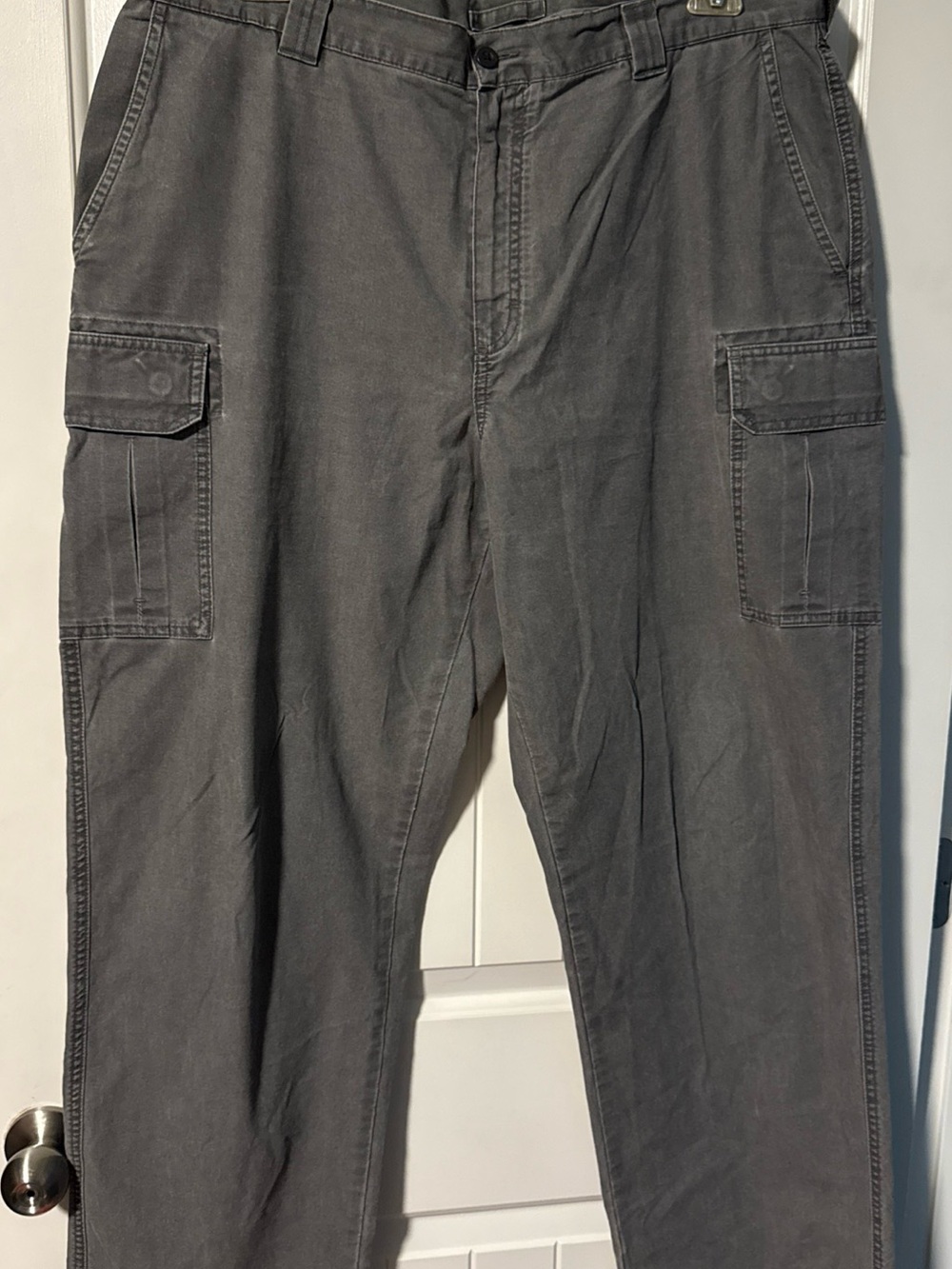 Vintage L.L Bean Men's Gray Cargo Pants Sz 40/34 - Classic Utility Cargo Style